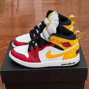 Jordan 1 Mid